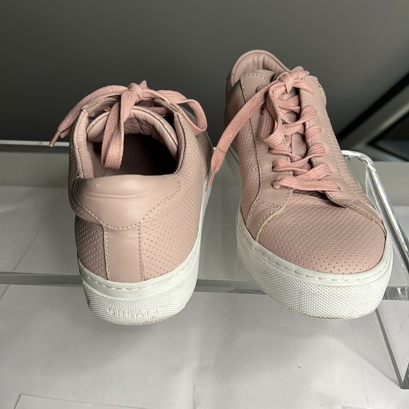 Greats Brooklyn Powder Pink Perforated Leather US 8.5 Sneakers Made In Italy - Picture 3 of 12